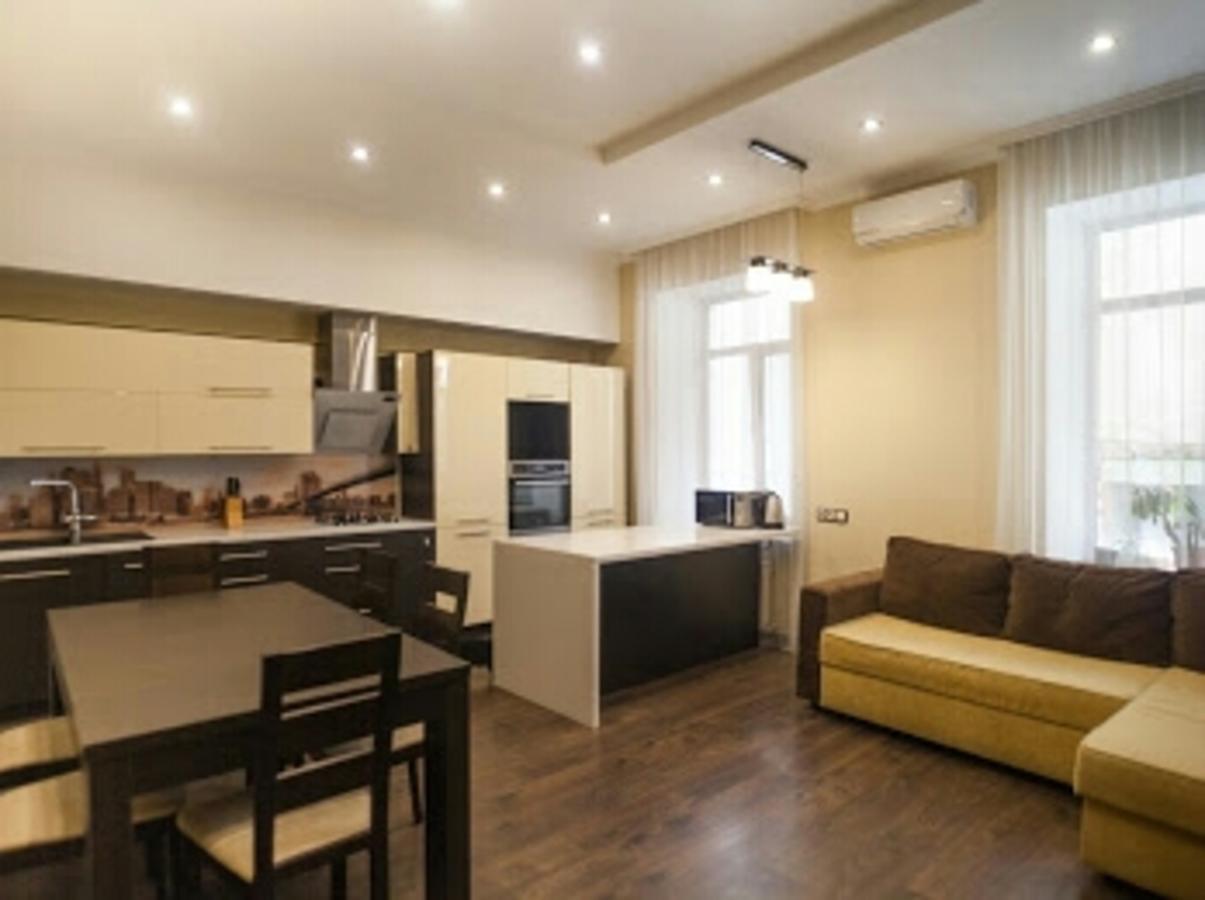 Апартаменты В Центре На Ришельевской Odessa Extérieur photo